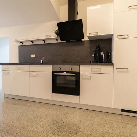 Fewomo, Moselzeit Apartment, Stilvolle Fuer Geniesser Naehe Schloss * Lieser