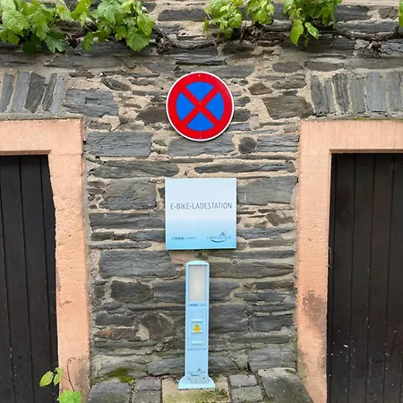 Fewomo, Moseltraum Apartment, Stilvolle Fuer Geniesser Naehe Schloss * Lieser