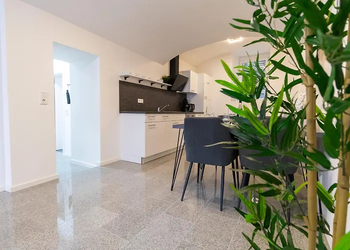 Fewomo, Moselzeit Apartment, Stilvolle Fuer Geniesser Naehe Schloss *